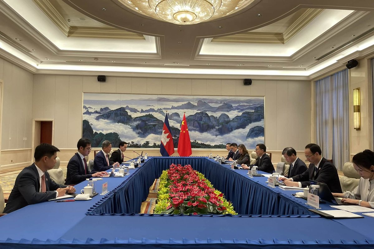 中国重申将鼓励国企与私企扩大对柬直接投资,推动柬埔寨经济增长
