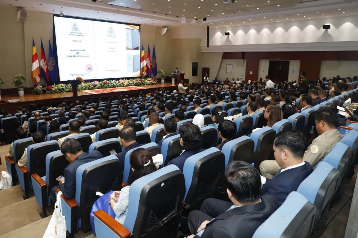 柬埔寨发布十年排雷政策 目标2030年清除已知雷区