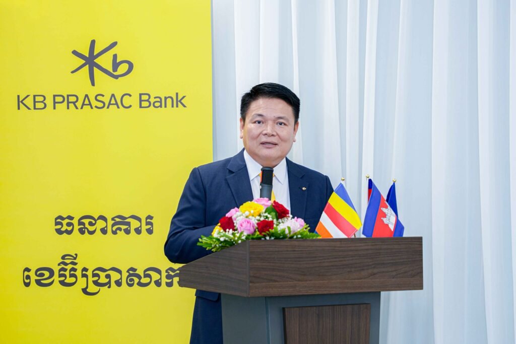 KB PRASAC银行携手旅游局推广柬埔寨现代形象