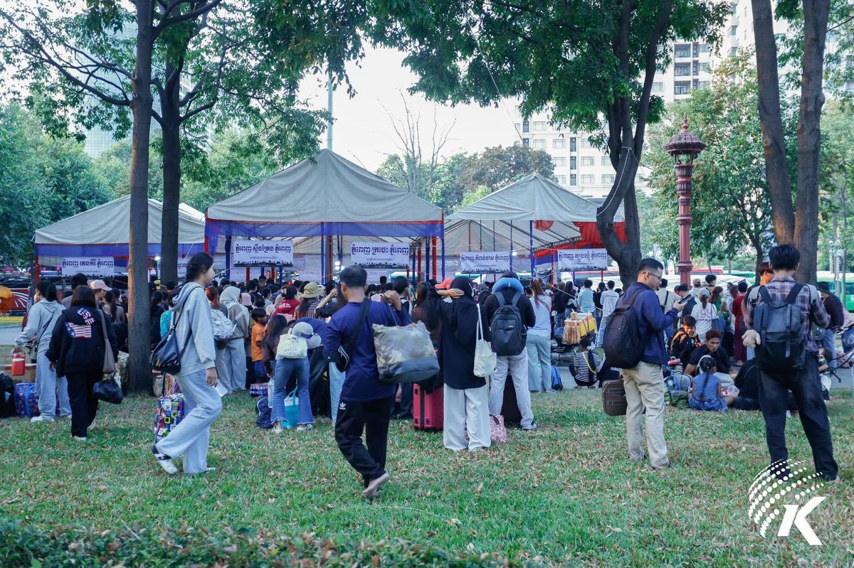 高油价背景下,柬埔寨新年期间公共巴士出行受青睐