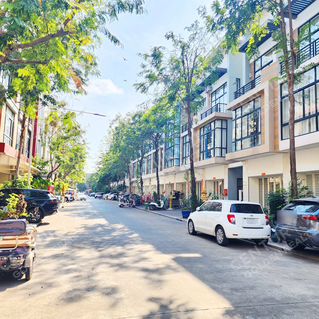 金边1号公路炳发城(Borey Peng Huoth)SH-C商铺出售