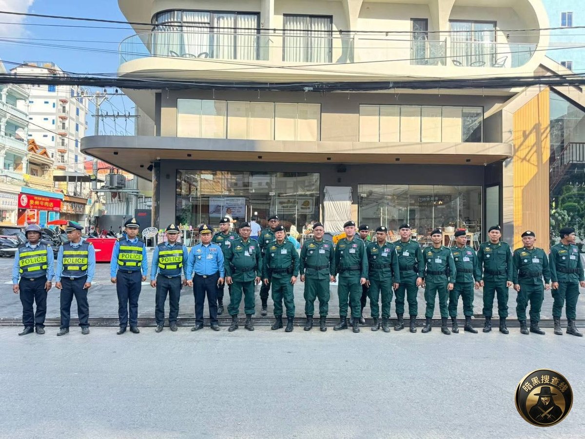 波贝市新年安保升级,警察局长带队巡逻