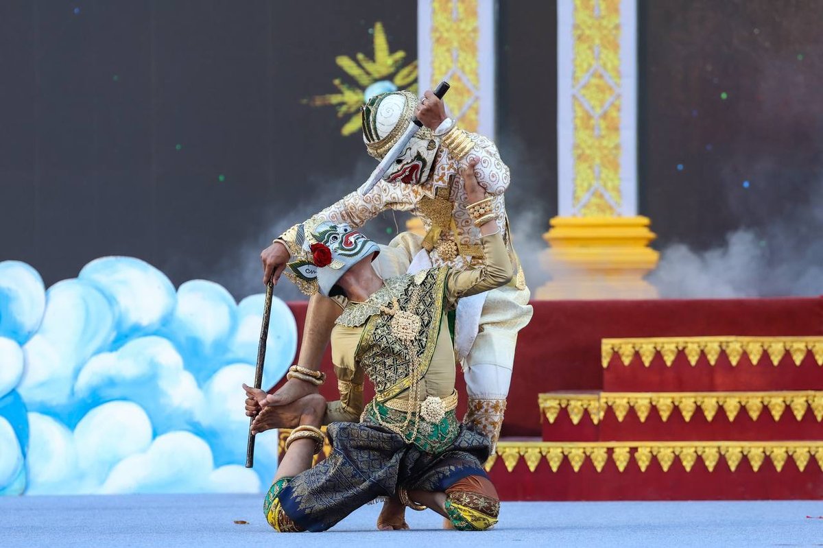 庆祝柬埔寨新年:传统面具舞在文化村精彩上演