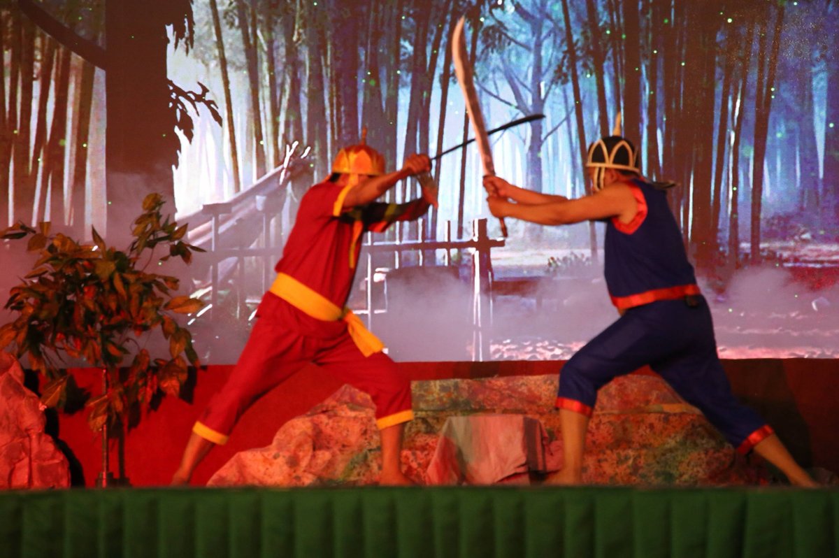 柬埔寨新年第二天:传统戏剧表演