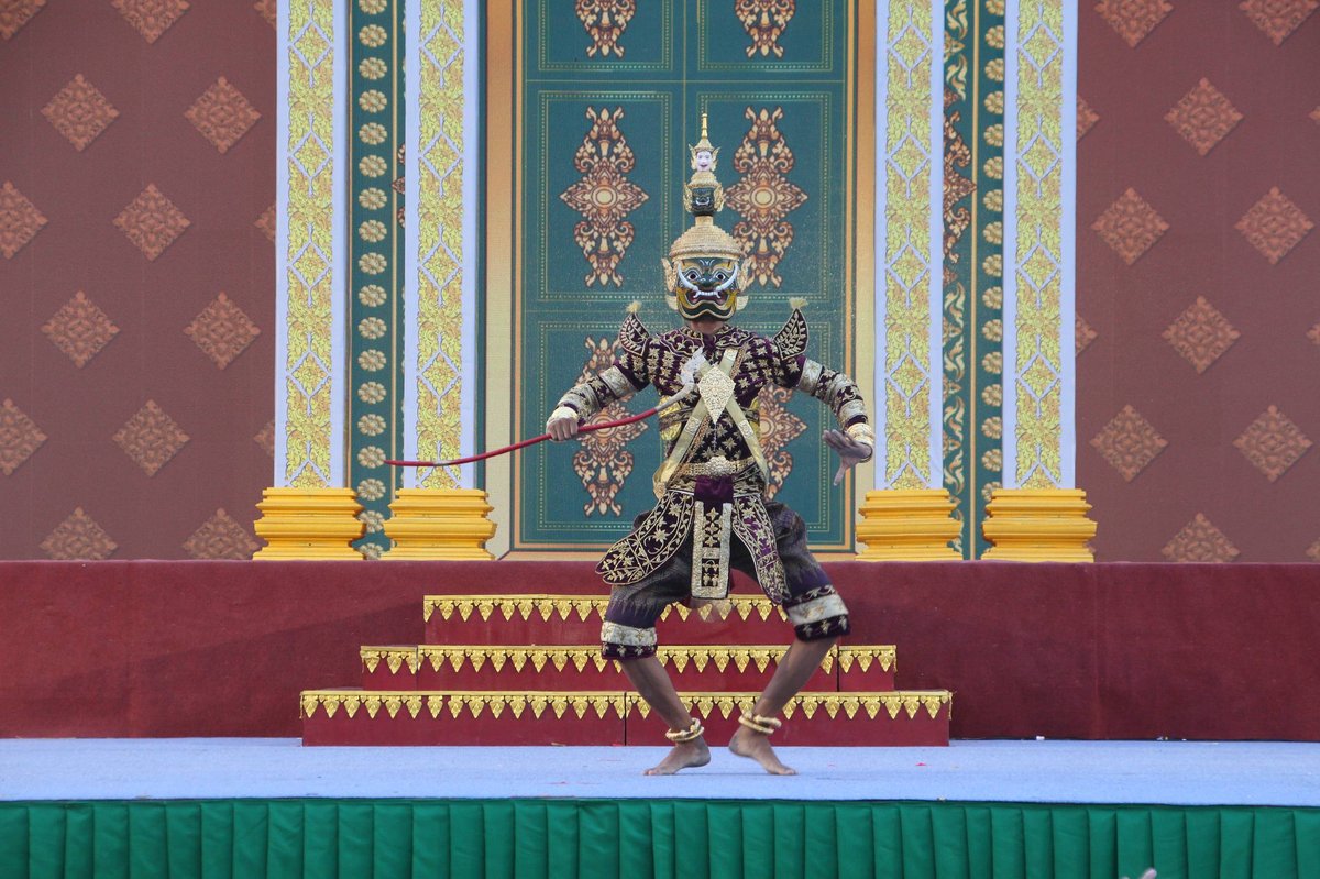 柬埔寨新年第三天:文化村上演传统戏剧