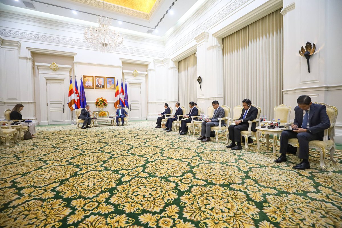 柬埔寨总理洪玛奈会见加拿大驻柬大使