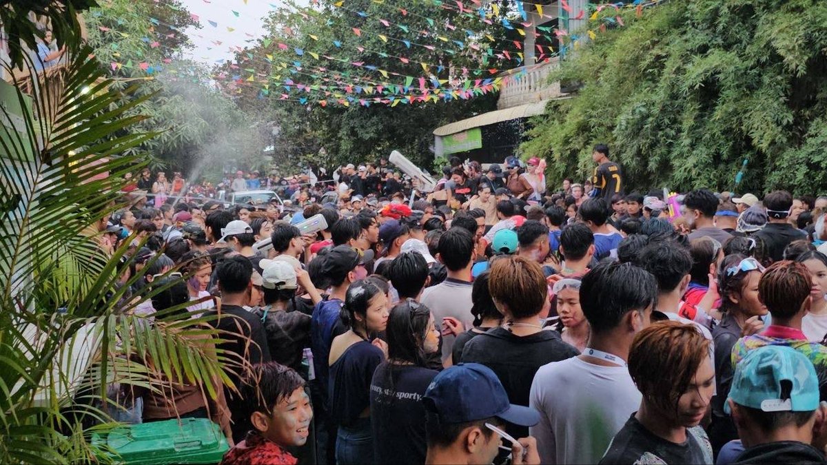干拉省大金欧市新年庆祝活动现场