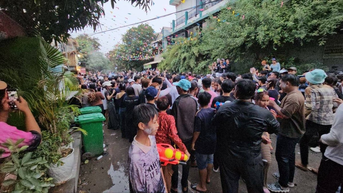 干拉省大金欧市新年庆祝活动现场