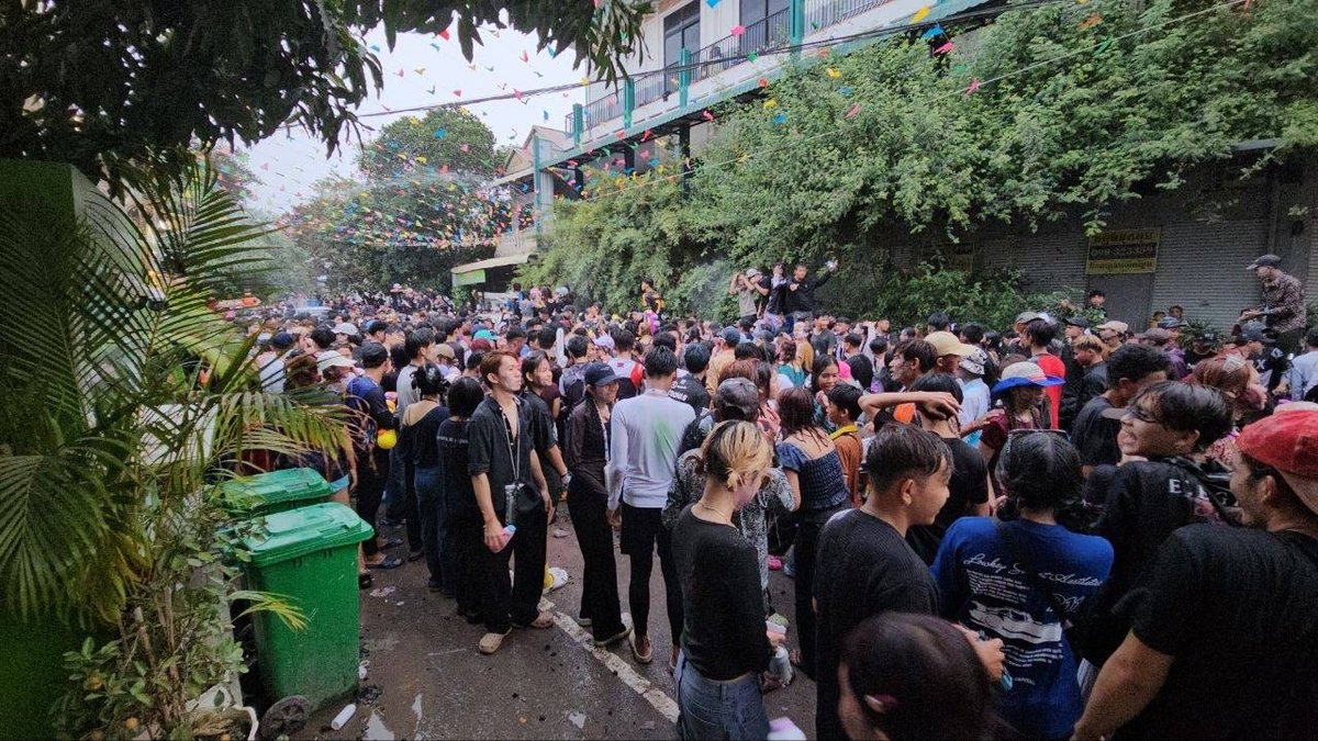 干拉省大金欧市新年庆祝活动现场