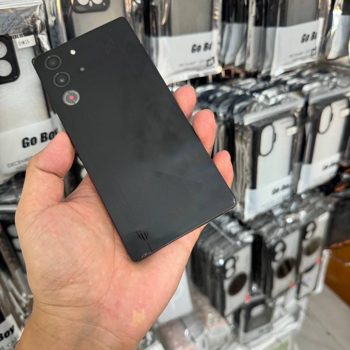 红魔 10 Pro 二手手机(屏幕碎裂)