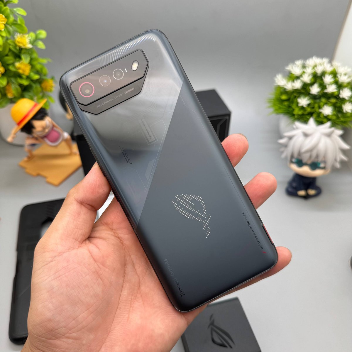 ROG Phone 7库存清仓 12GB+256GB仅售$349