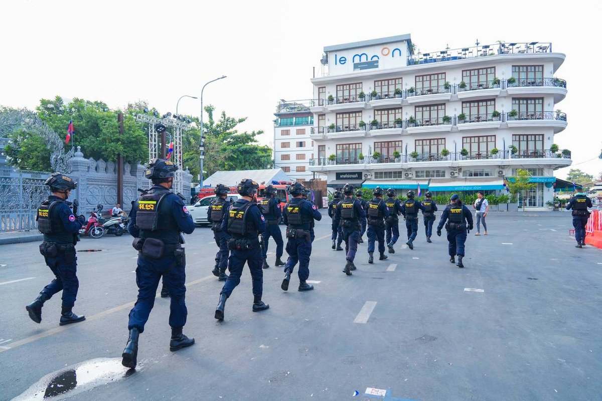 金边宪兵在宋干节期间保障公共安全
