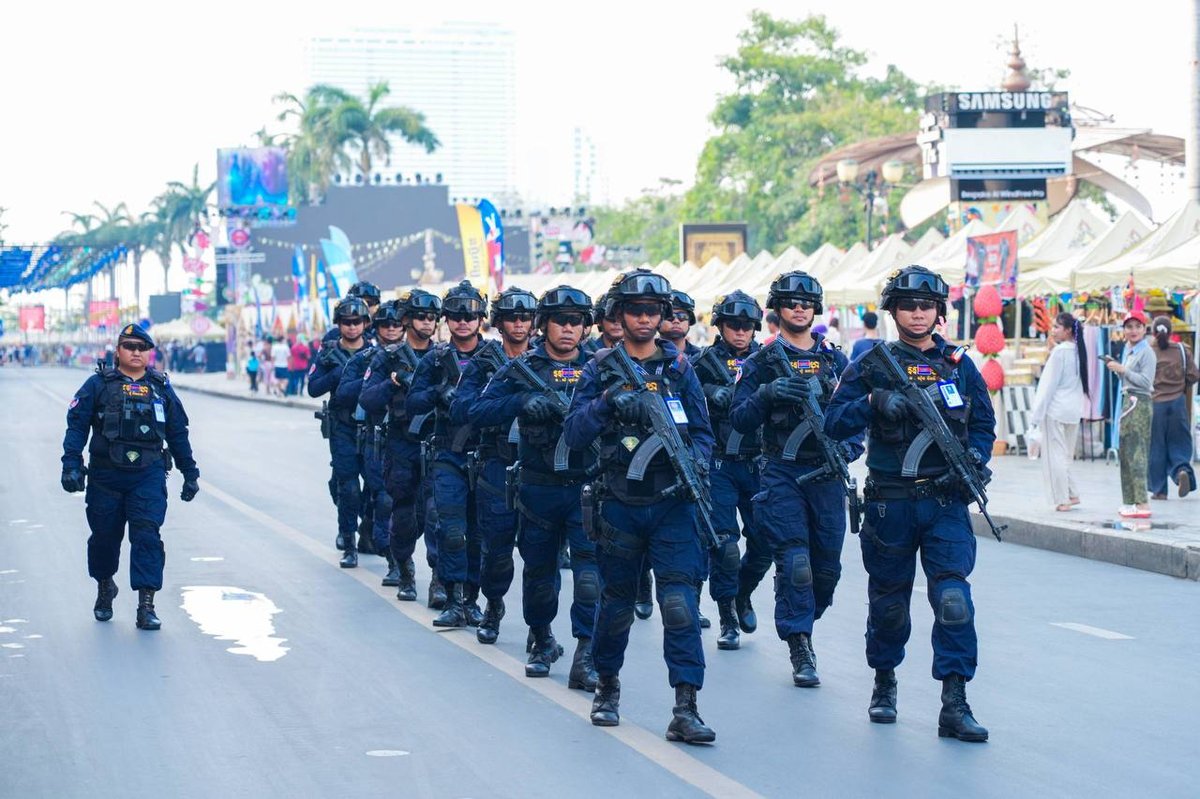 金边宪兵在宋干节期间保障公共安全