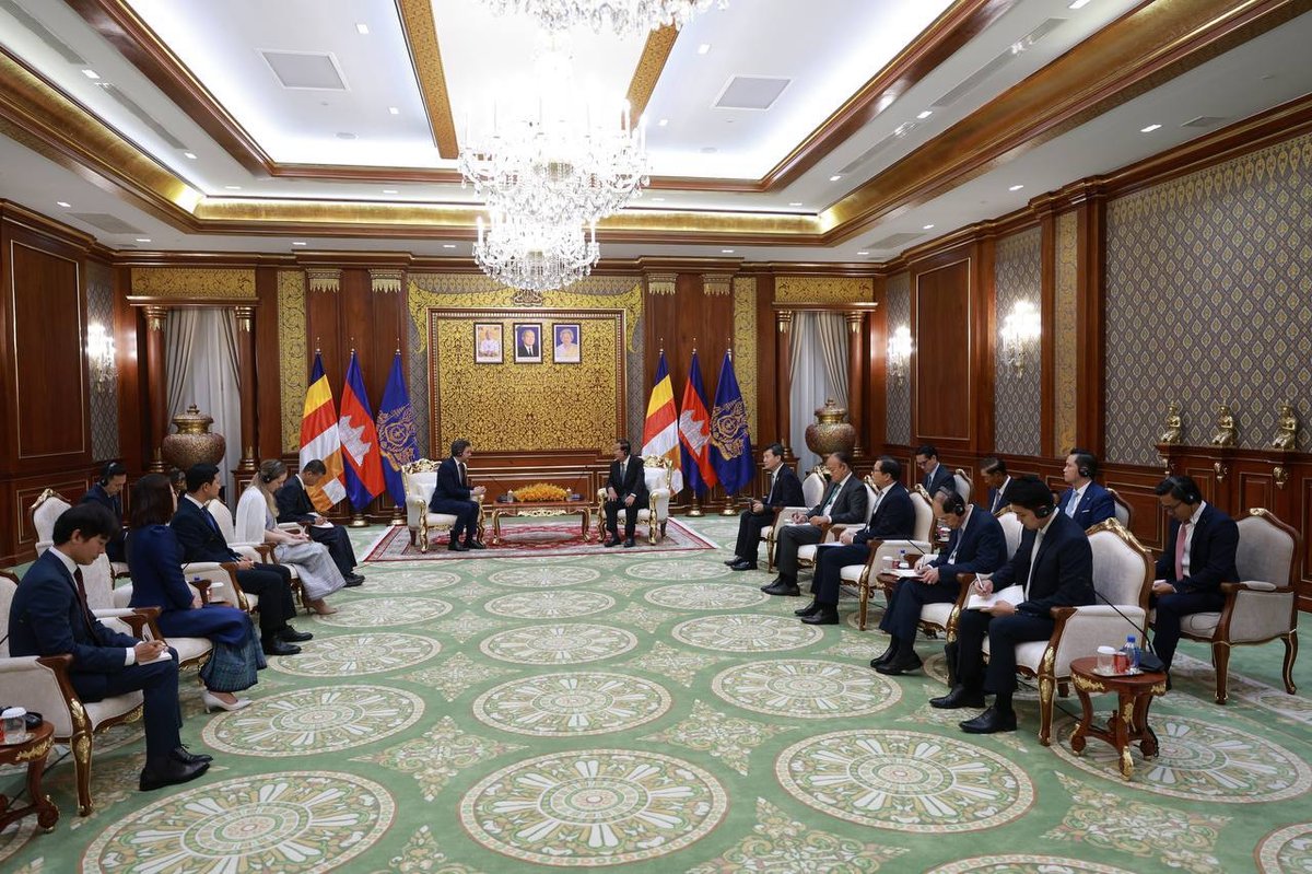 洪森会见联合国教科文组织驻柬代表 探讨文化遗产保护