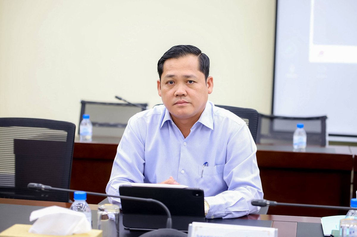 劳工部召开机构结构更新与人员普查会议
