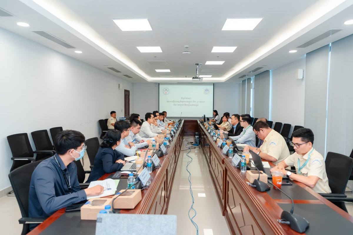柬埔寨国家社会保障基金局与中柬友谊医院加强医疗服务合作