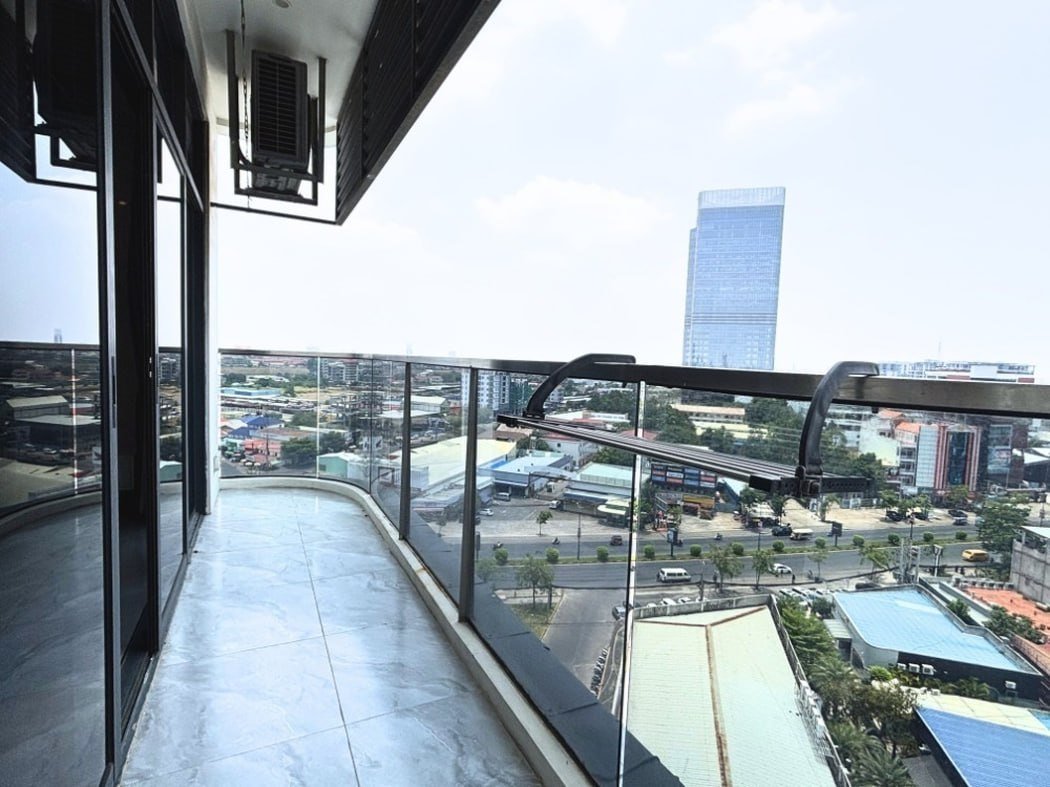 水净华区The Peninsula Phnom Penh两房公寓出售 售价$19万 拎包入住