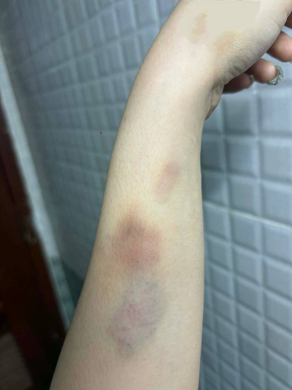 女子求助:遭警察丈夫家暴、非法拘禁及死亡威胁