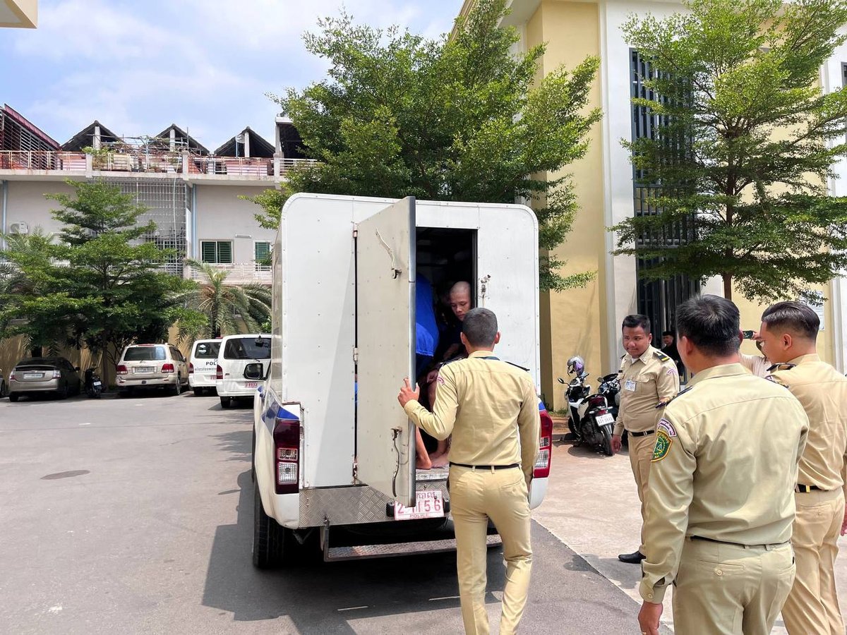 金边警方抓获11名打砸车辆的暴徒