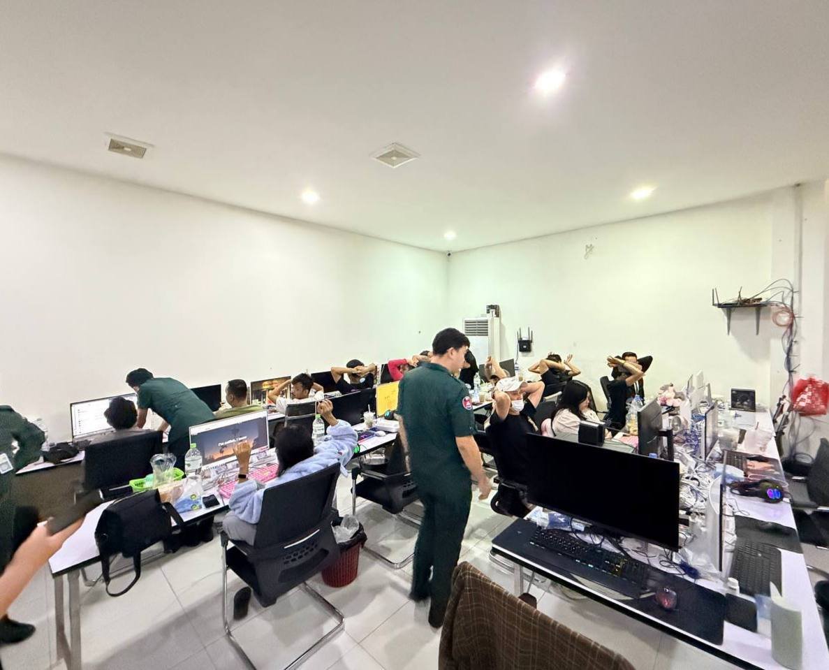 波贝警方重拳打击网络诈骗窝点