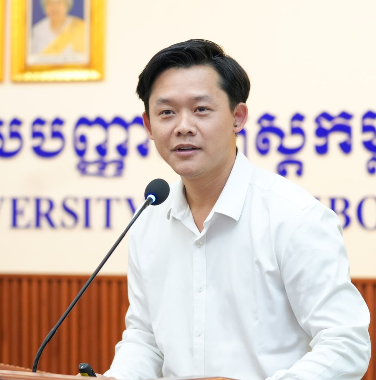 柬埔寨智慧大学举办全员教职工大会及能力提升培训
