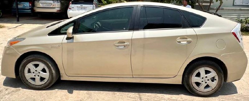 出售2010年款丰田普锐斯(Prius) Option 4