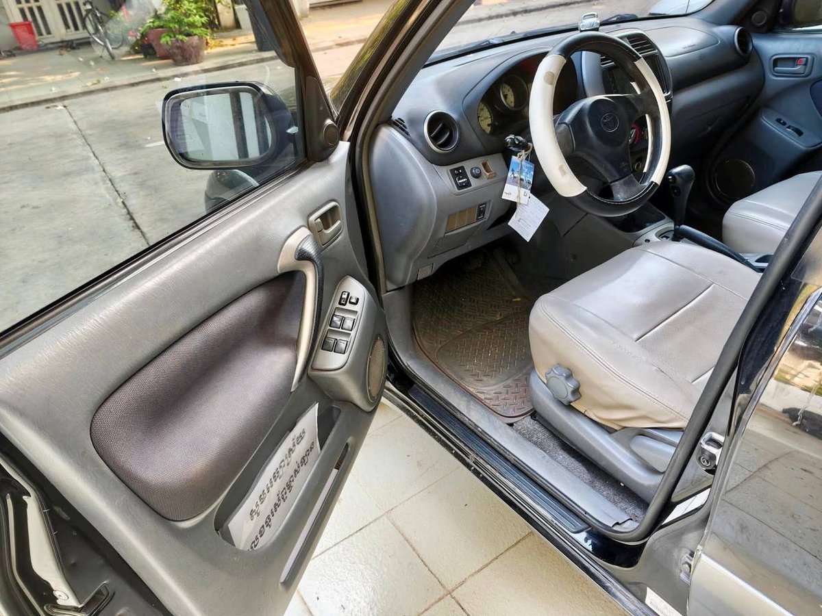 出售2001年款丰田RAV4