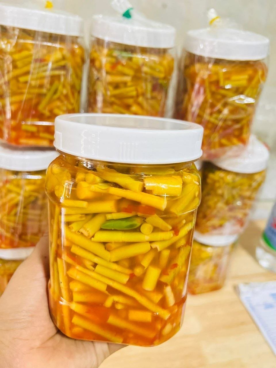 金边季节性腌制竹笋上市 每公斤28000瑞尔 脆嫩爽口