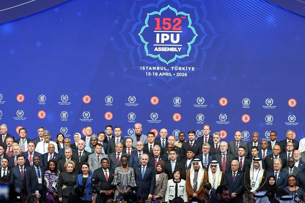 柬埔寨参议院第一副主席乌·波里在第152届各国议会联盟大会上发表讲话