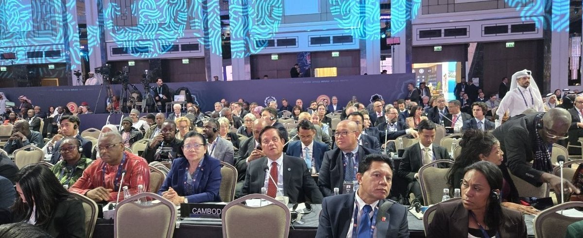 柬埔寨参议院第一副主席乌·波里在第152届各国议会联盟大会上发表讲话