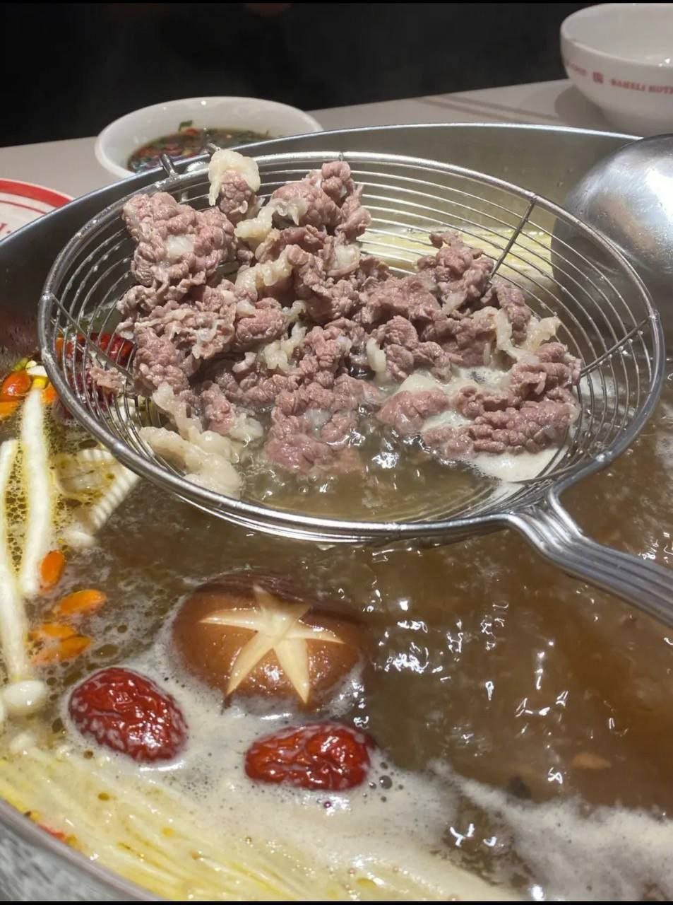 新鲜现切牛肉火锅外送服务