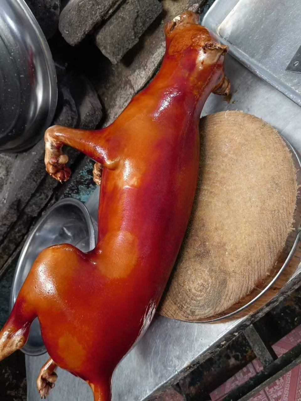 铁锅蛙与海鲜特色餐饮
