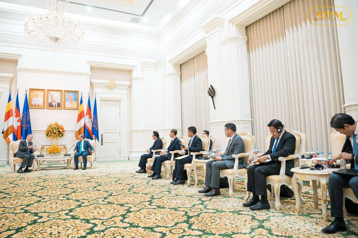 柬埔寨首相洪玛奈会见加拿大驻柬大使