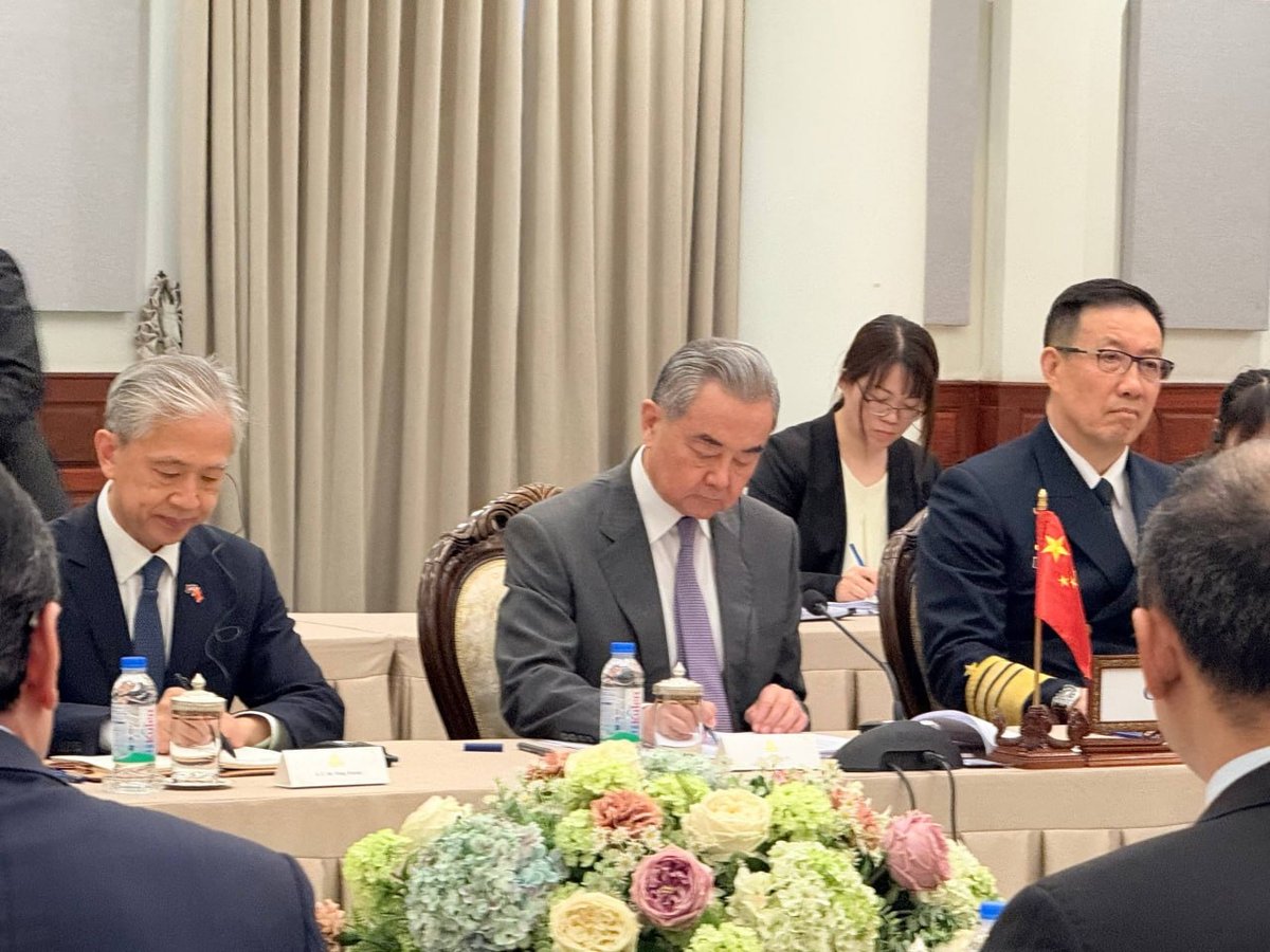 中柬首次“2+2”战略对话在金边举行
