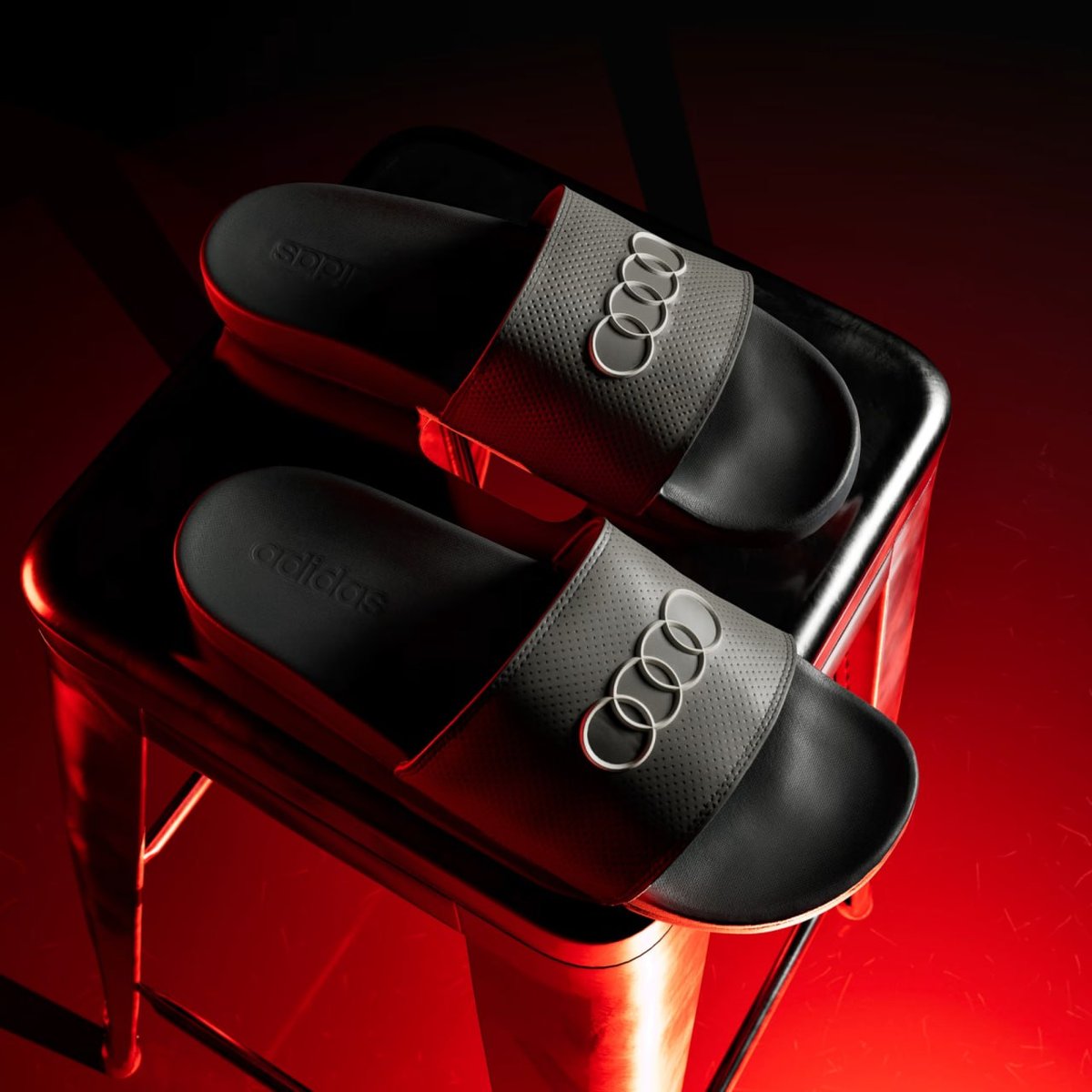 Adilette Comfort Audi Revolut F1® 拖鞋推介
