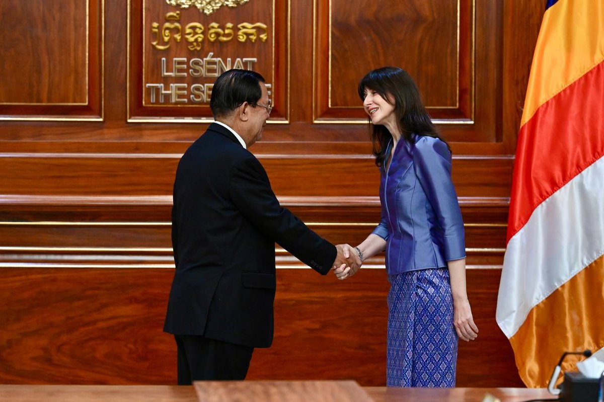 洪森会见联合国新任驻柬协调员 探讨合作议题