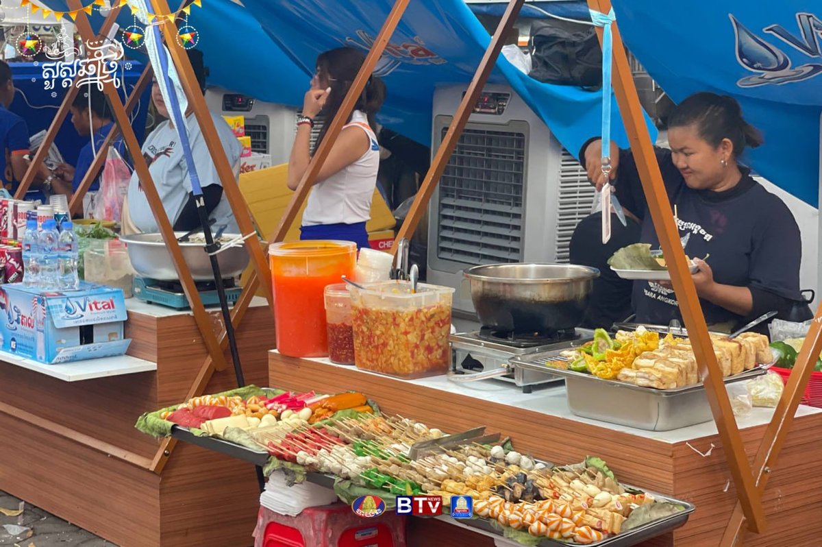 金边堆谷市场“诺哥宋干节”活动带动餐饮消费热潮
