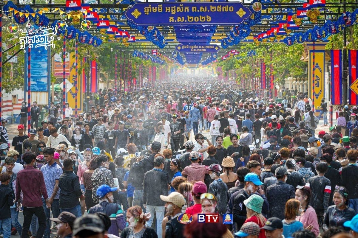 高棉新年首日:近百万游客涌入磅湛省旅游