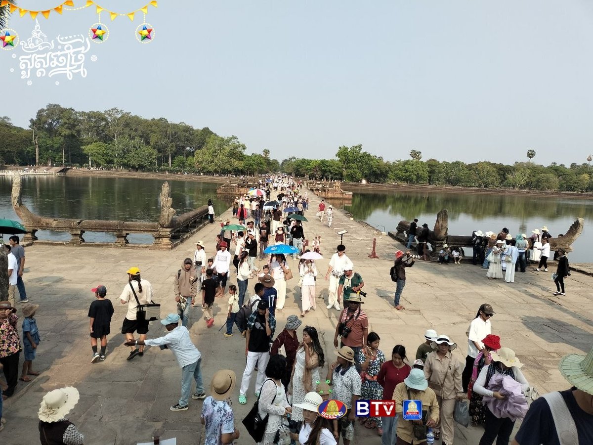 2026年柬埔寨新年期间吴哥窟游客如织