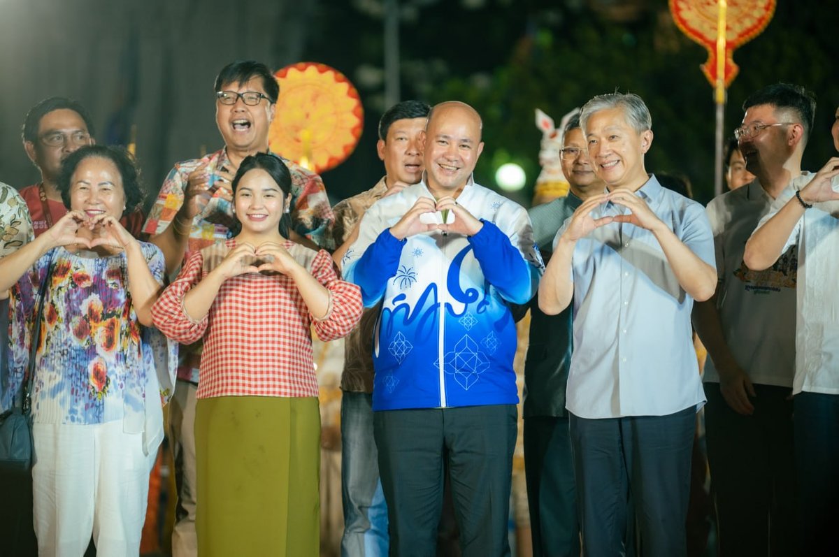 洪玛奈首相评价柬埔寨新年庆祝活动