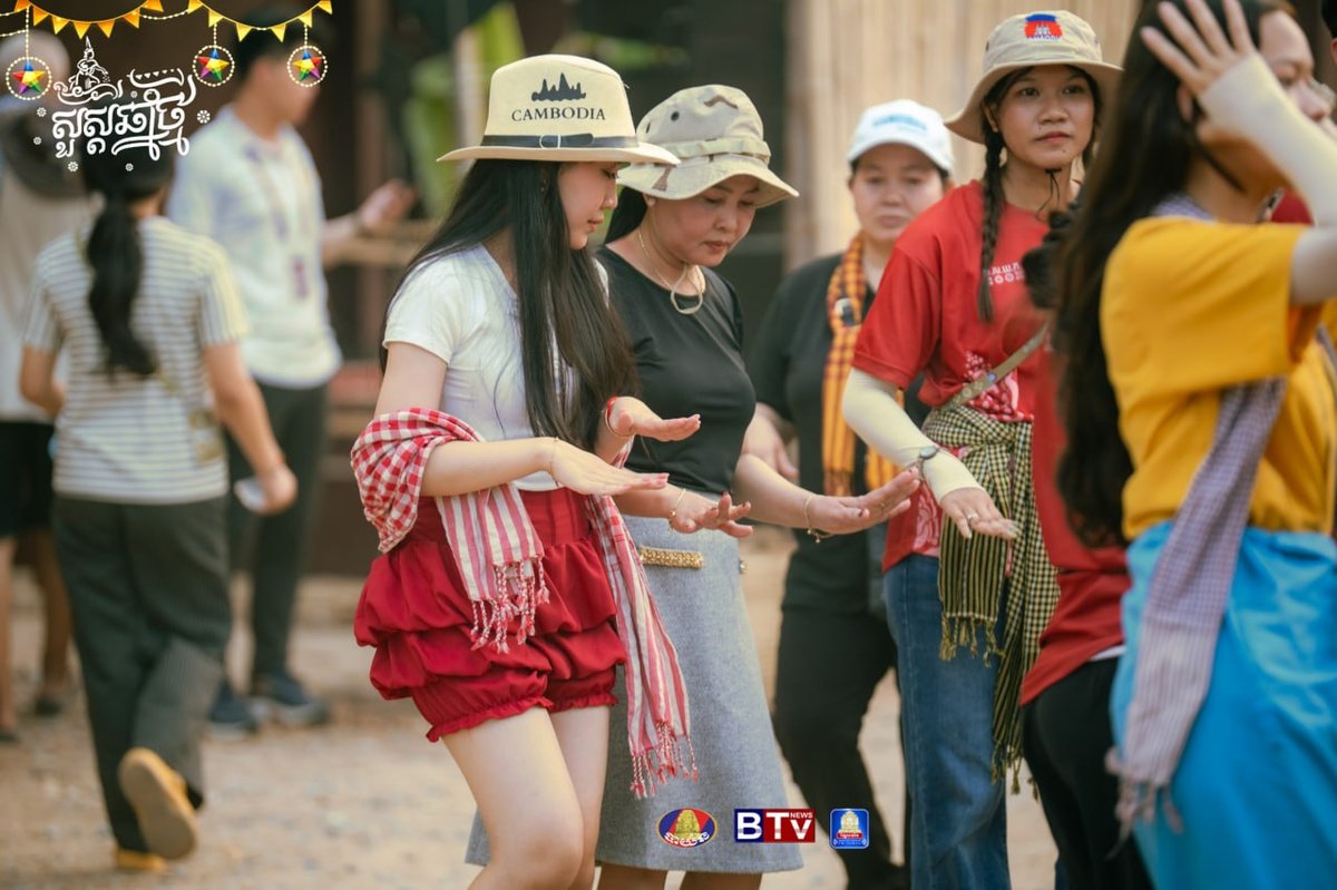 文化村举办“诺哥宋干节”庆祝活动