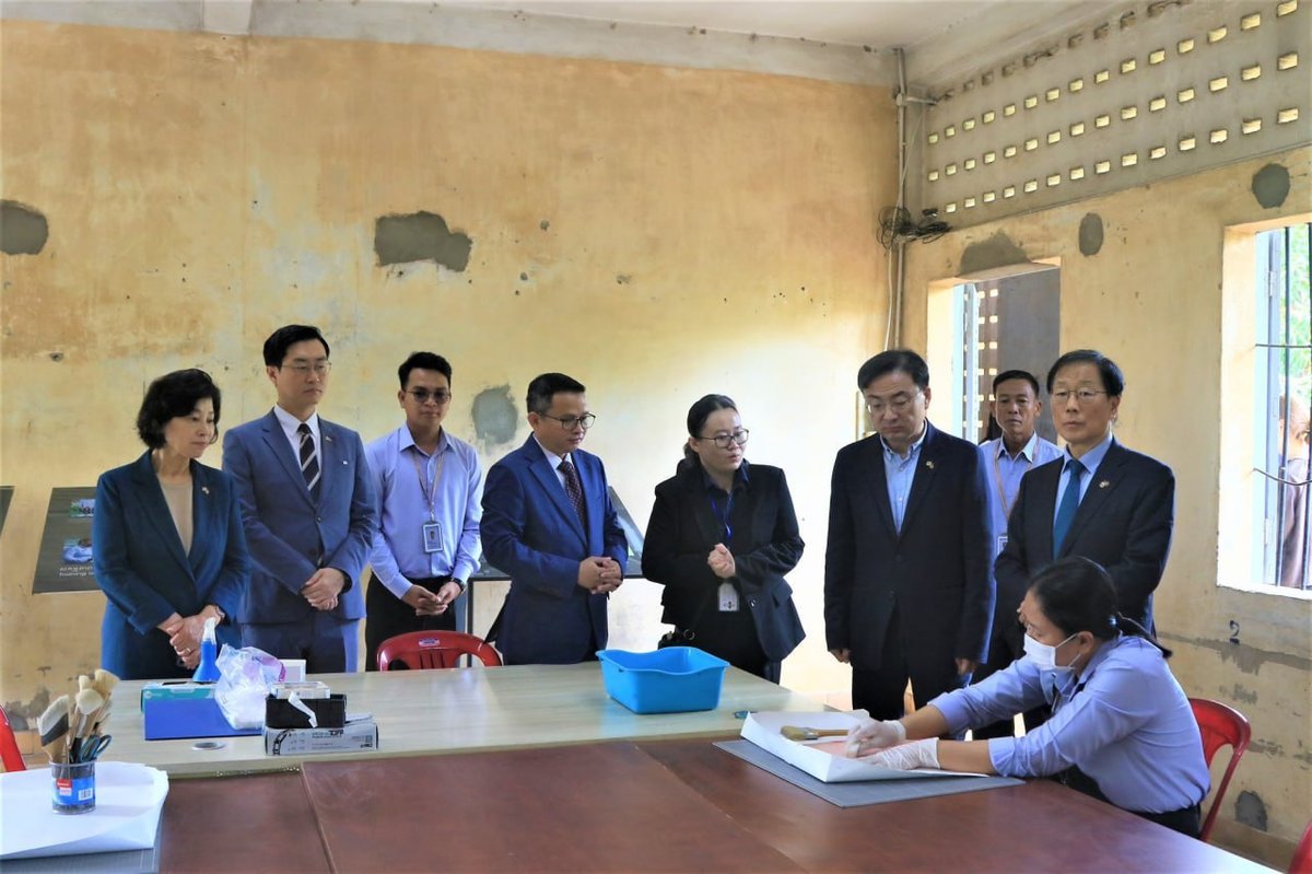 吐斯廉屠杀博物馆加强历史档案保护工作