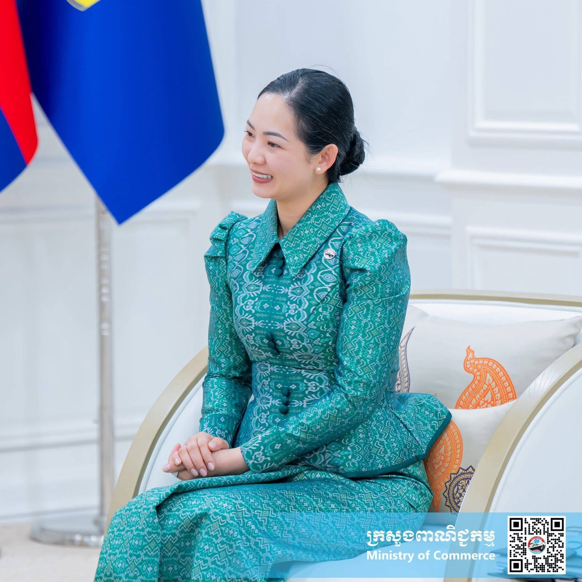 商务部部长占尼莫会见新加坡新任驻柬大使 探讨双边贸易合作