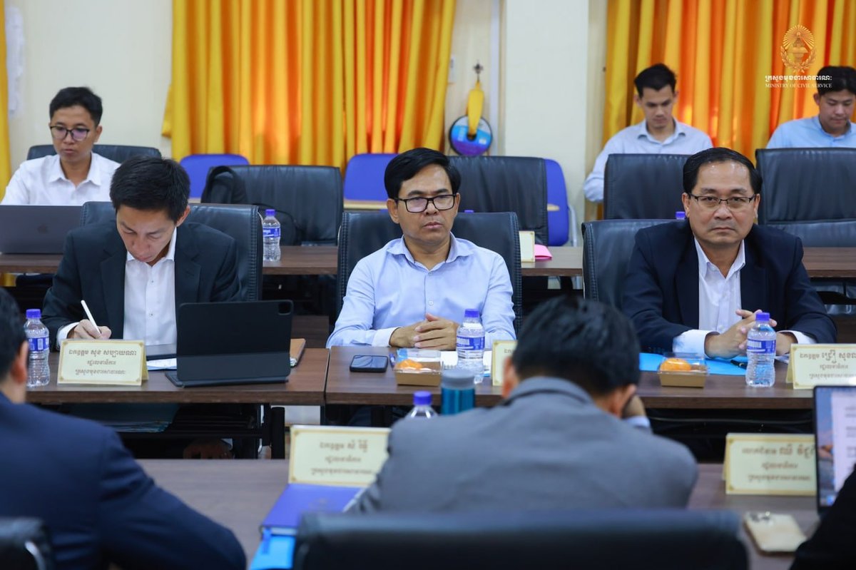 洪玛尼主持四月例会 部署公务员管理与福利优化工作