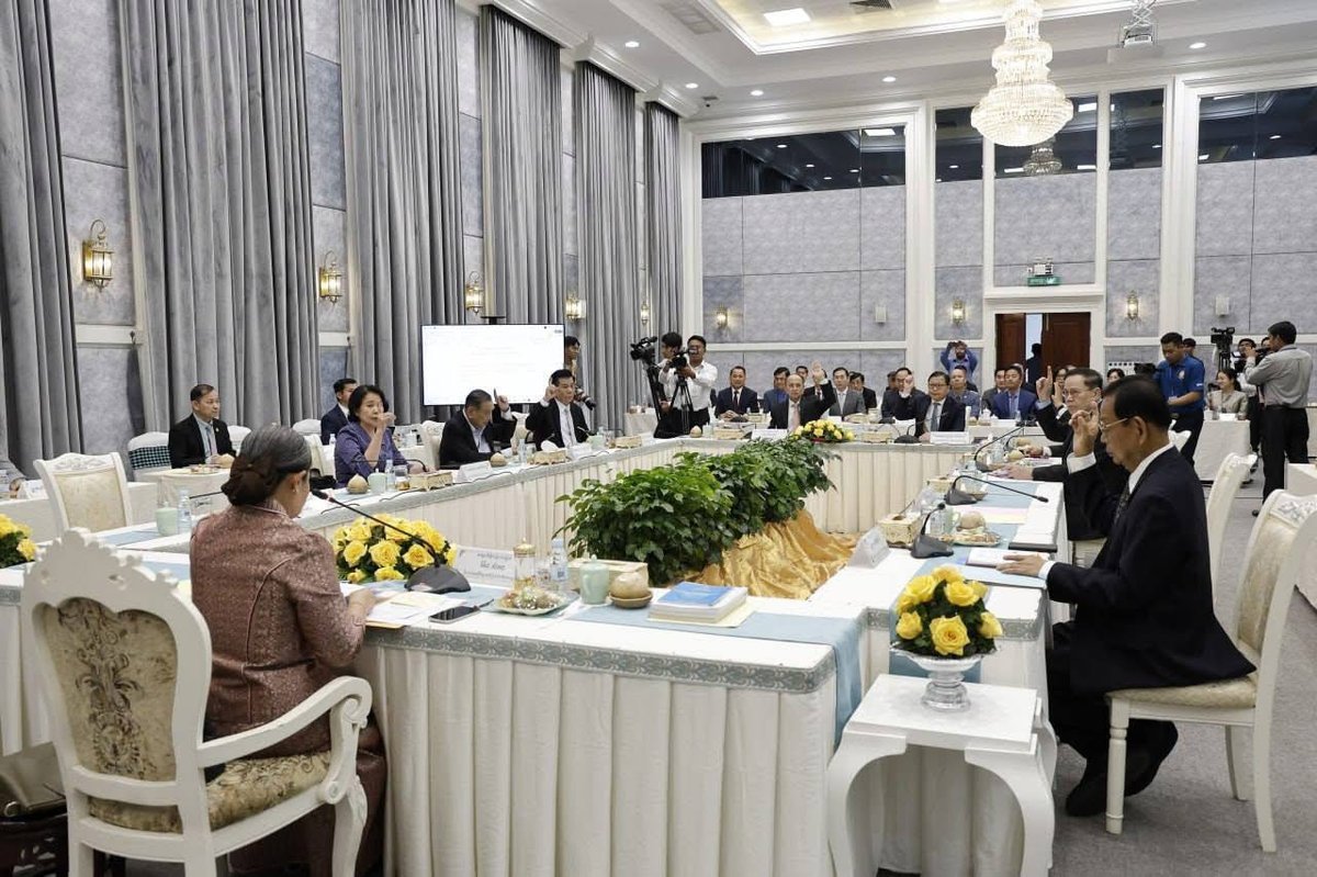 门森安高度评价反腐败委员会近期办案成效