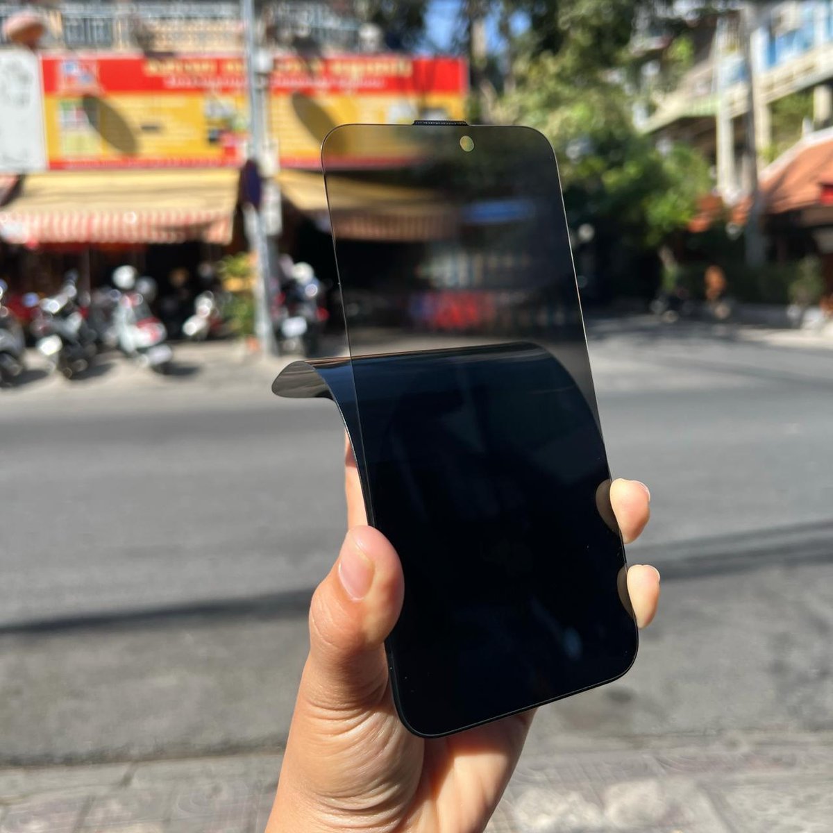 iPhone全屏钢化膜