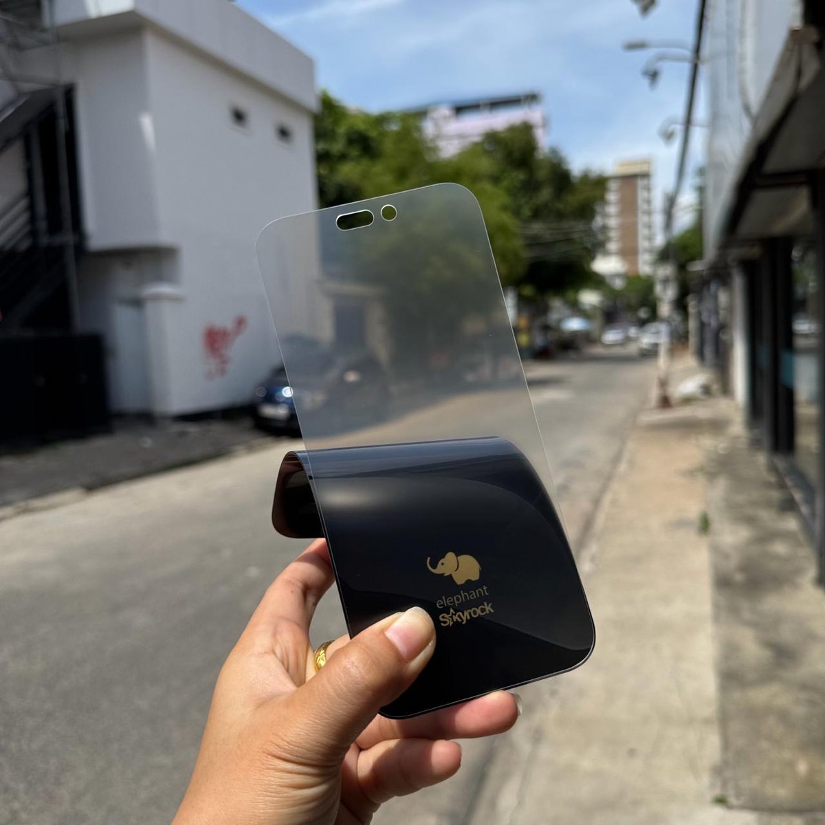 iPhone全屏钢化膜