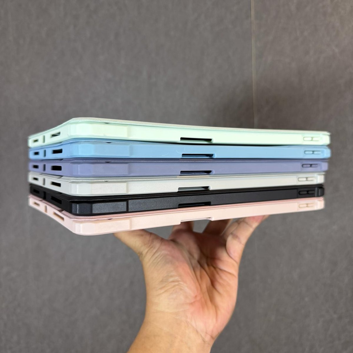 iPad系列保护壳半价清仓