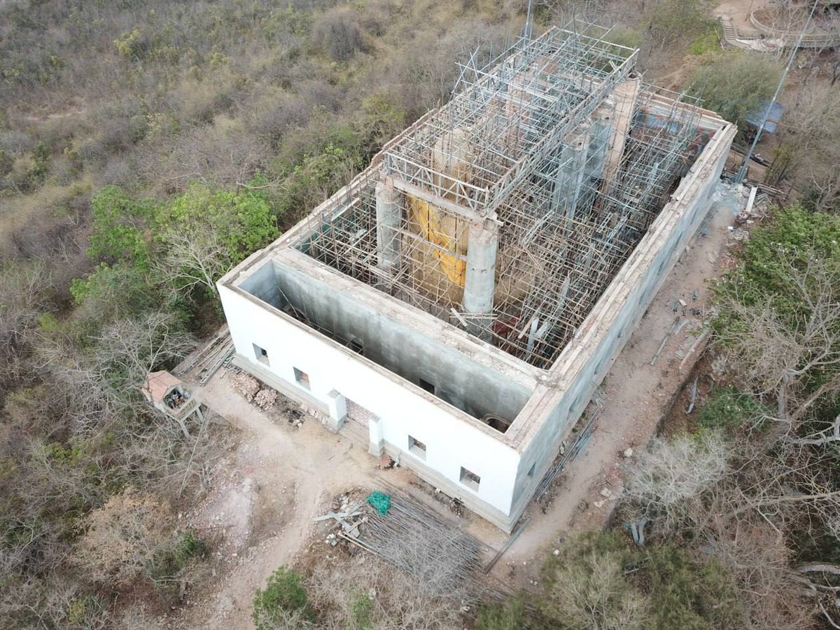 干拉省波耶县古寺庙及佛像修复工程已完工