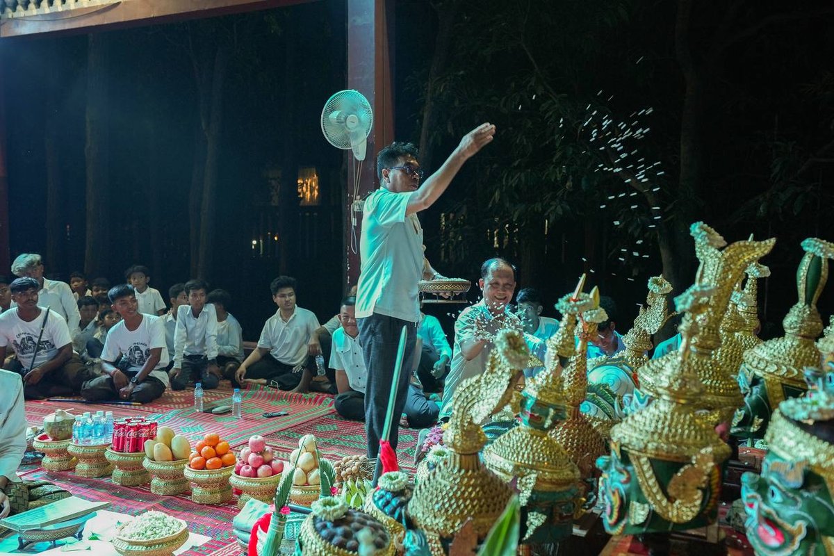 斯瓦安代寺举办传统拉坤科祭师仪式 文化部官员出席